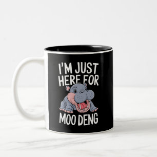 Taza Bicolor Estoy aquí por Moo Deng Cute Baby Hippo