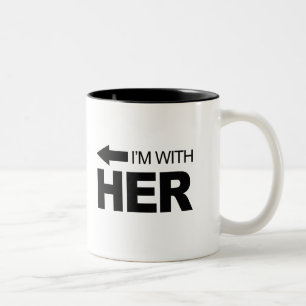 Taza Bicolor Estoy con ella (izquierda)