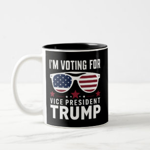 Taza Bicolor Estoy votando por el vicepresidente Trump Elección