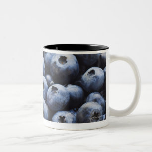 Taza Bicolor Estudio tirado de arándanos