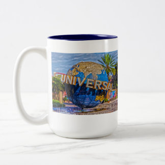 Taza Bicolor Estudios universales