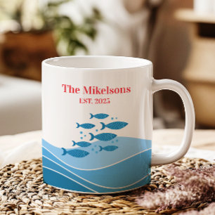 Taza Bicolor Familia personalizada Pescado costero azul moderno