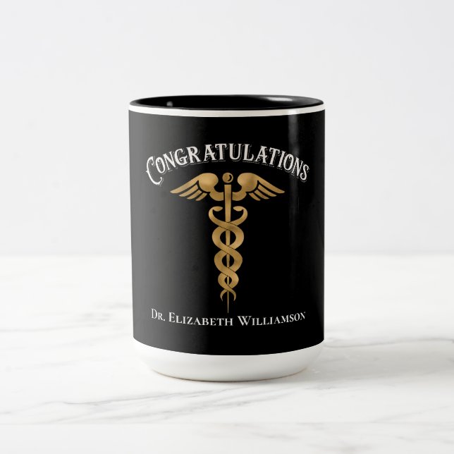 Taza Bicolor Felicitaciones Médica de médico graduado (Centro)