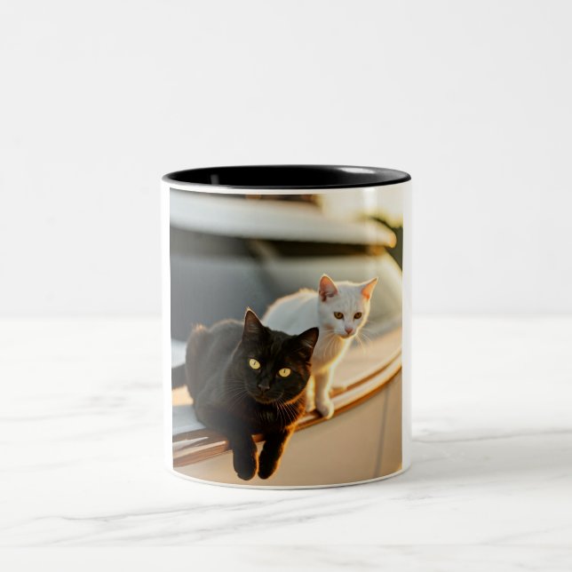 Taza Bicolor Feline Yacht Life Mug (Centro)