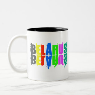 Taza Bicolor Feliz Bielorrusia y coloridas cartas