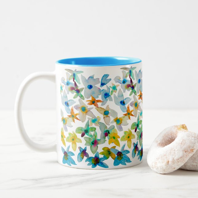 Taza Bicolor Flores azul acuarela (Con donut)