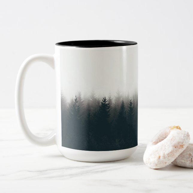 Taza Bicolor Foggy Forest Pine Mountain Arte estético (Con donut)