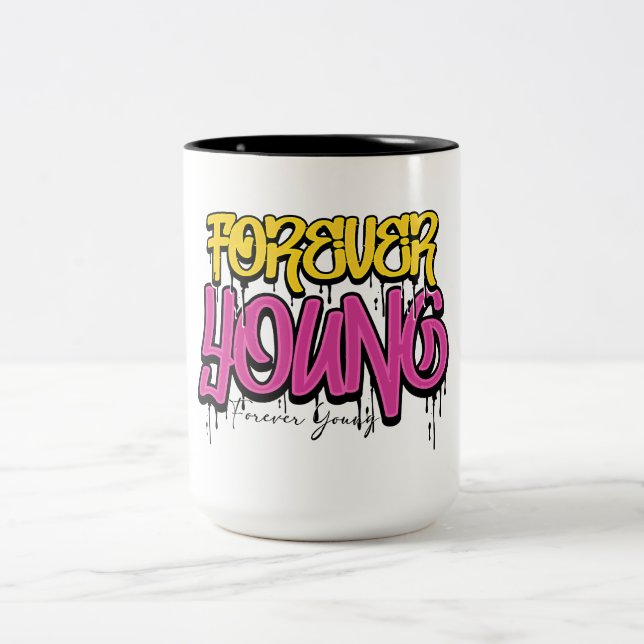 Taza Bicolor Forever Young Graffiti T-Shirt (Centro)