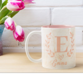 Taza Bicolor Forma de amor y nombre de mármol rosado personaliz