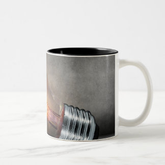 Taza Bicolor Foto de cristal agrietada del humo de la bombilla
