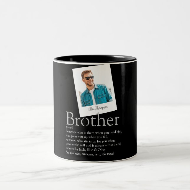 Taza Bicolor Foto de definición de hermano divertido moderno (Centro)