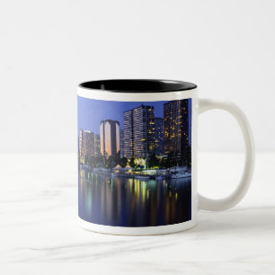 Taza Bicolor Front du Seine y la Torre Eiffel, París, Francia 2