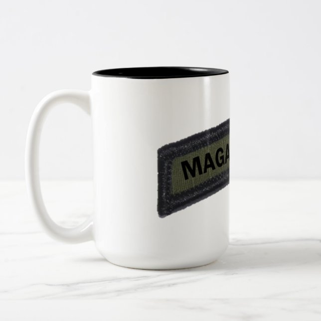 TAZA BICOLOR FUERZAS MAGA MUG (Izquierda)