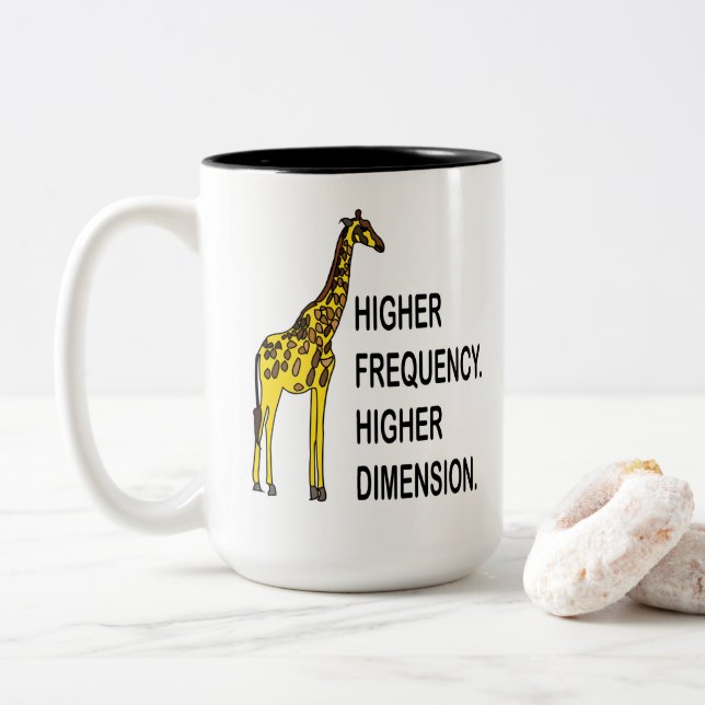 Taza Bicolor Funny Giraffe Pun (Con donut)