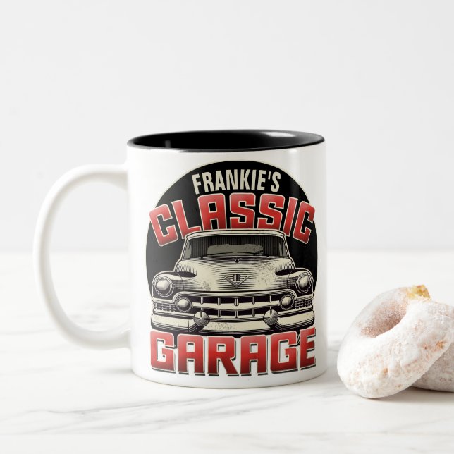 Taza Bicolor Garage de coches clásicos personalizados con NOMBR (Con donut)