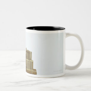 Taza Bicolor Gato con el carro y las cajas