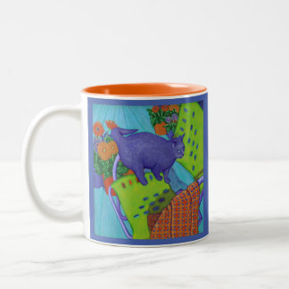 Taza Bicolor Gato en una silla caliente