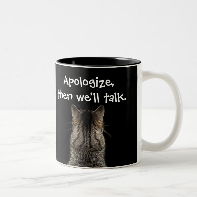 Taza Bicolor Gato gracioso con espalda volteada quiere disculpa (Derecha)