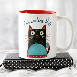 Taza Bicolor Gatos Damas Votan Guión Rústico Audaz Feminista<br><div class="desc">"Mujeres gatas votan". Siéntanse orgullosos y compartan su apoyo a Kamala Harris cada vez que beban de esta linda, divertida y gráfica taza de café feminista. Un lindo ilustracion rústico de gato de campo con tipografía manuscrita en blanco, negro, rojo, blanco y azul turquesa y azul marino sobre un fondo...</div>