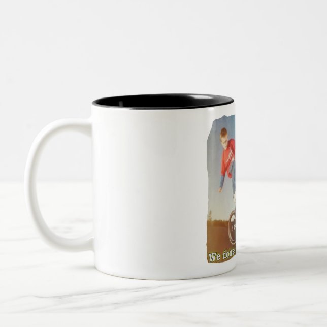 Taza Bicolor Gen X, nos criamos (Izquierda)