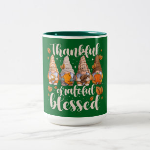 Taza Bicolor Gnomos de Gratitud: Guardianes Suaves del Otoño