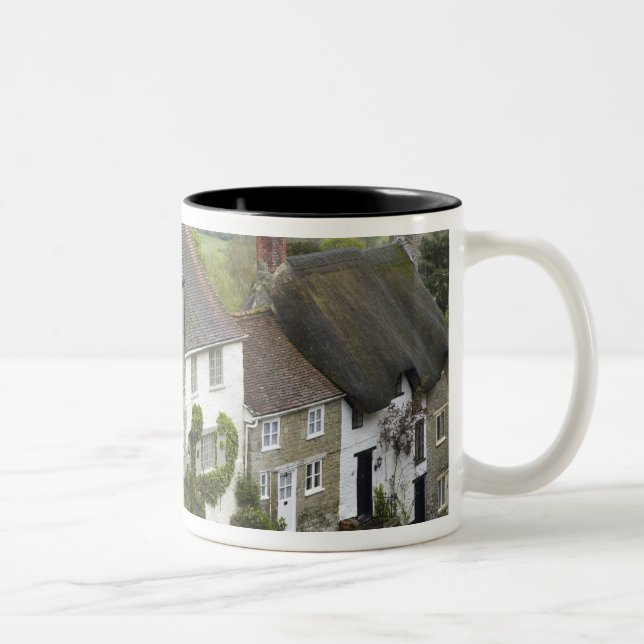 Taza Bicolor Gold Hill, Shaftesbury, Dorset, Inglaterra, United (Derecha)
