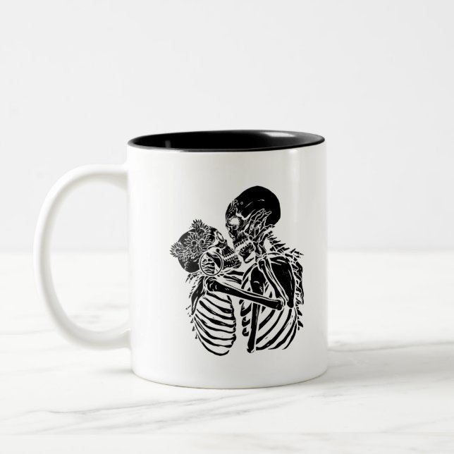 Taza Bicolor gótico skeleton valentines (Izquierda)