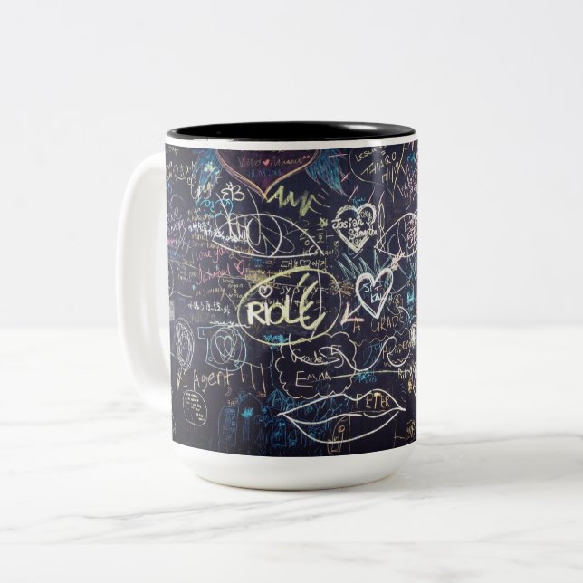 Taza Bicolor Graffiti hermoso (Anverso izquierdo)