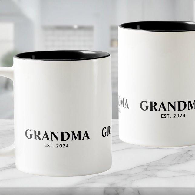Taza Bicolor Grandma Established New Grandma Gift (Subido por el creador)