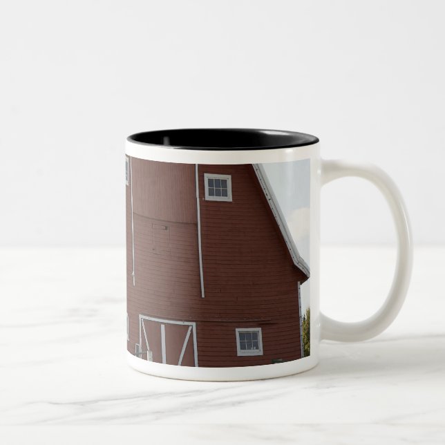 Taza Bicolor Granero en paisaje rural (Derecha)