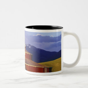Taza Bicolor Granero Redondo Histórico en Twin Bridges Montana