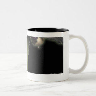 Taza Bicolor Gripe aviar que sale del pájaro