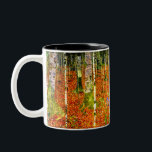 Taza Bicolor Gustav Klimt Birch Trees<br><div class="desc">Coffee Mug presenta la pintura de Gustav Klimt Farmhouse con Birch Trees (1903). Un paisaje otoñal de hojas naranjas en un bosque de abedules con hermosas flores azules. Un regalo maravilloso para los amantes del arte Art Nouveau y austriaco.</div>