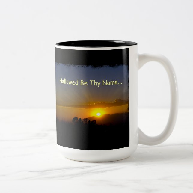 Taza Bicolor Hallow Be Thy Name (Derecha)