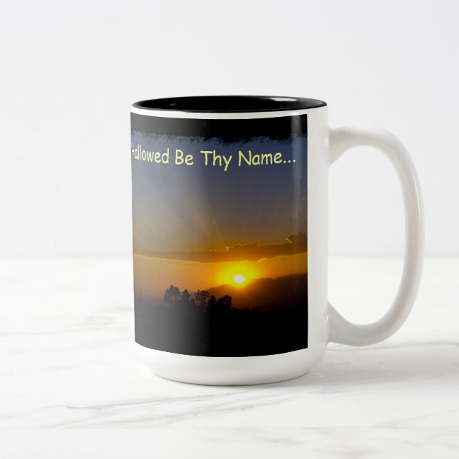 Taza Bicolor Hallow Be Thy Name (Derecha)