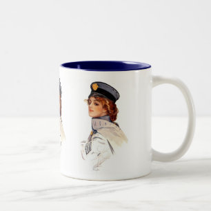 Taza Bicolor Harrison Fisher: Criada en los brazos