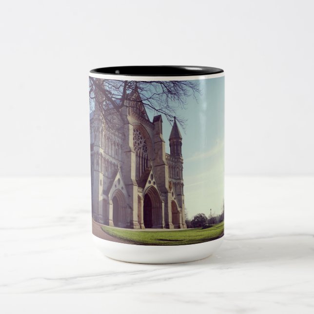 Taza Bicolor Hermosa catedral europea (Centro)