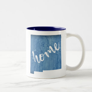 Taza Bicolor Hogar de Nueva México con textura de madera