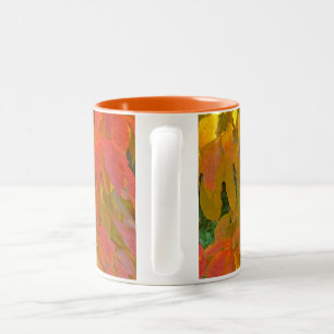 TAZA BICOLOR "HOJAS DE CAÍDA EN COLORES SUAVES" (FOTO. DIG. MAN