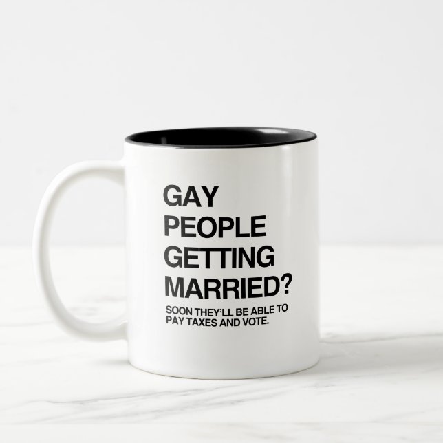 TAZA BICOLOR HOMBRES GAYS CASADOS (Izquierda)