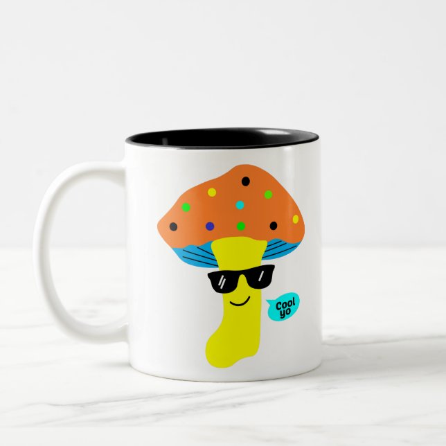 Taza Bicolor hongo lindo más fresco con gafas (Izquierda)