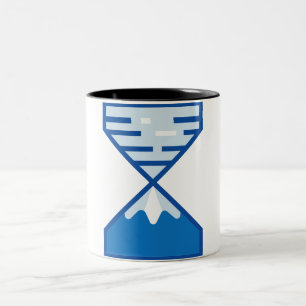 Taza Bicolor Hora Azul Moderna Montaña Naturaleza Reloj de Aren