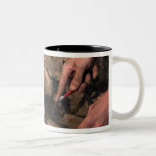 Taza Bicolor Humano permanece