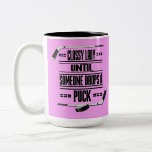 Taza Bicolor Humor de hockey disfrazado rosa