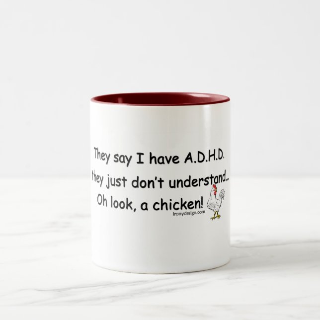 Taza Bicolor Humor del pollo de ADHD (Centro)