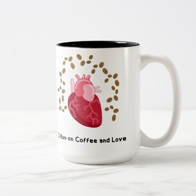 Taza Bicolor I Run on Coffee and Love Mug (Derecha)
