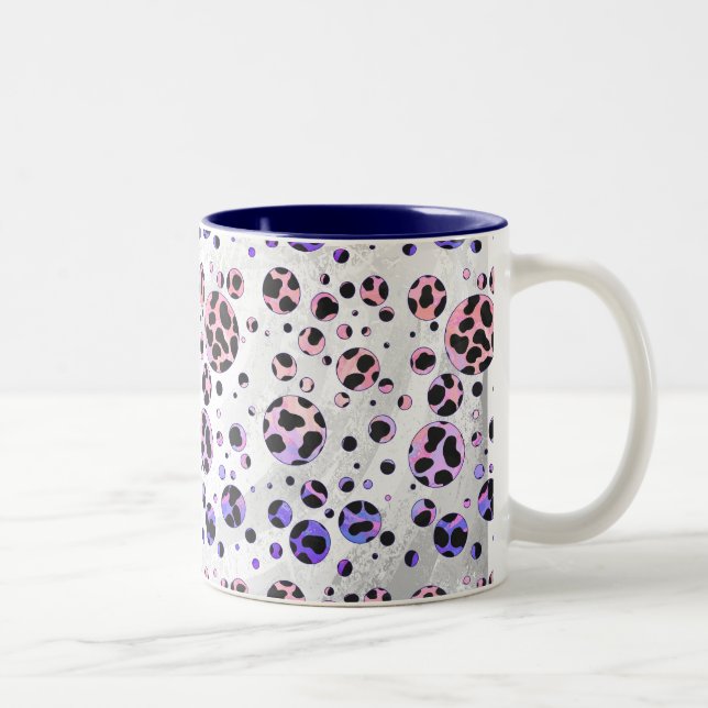 Taza Bicolor Impresión dálmata de polka negra y rosa (Derecha)