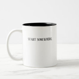 Taza Bicolor Iniciar en algún lugar la combinación de animacion