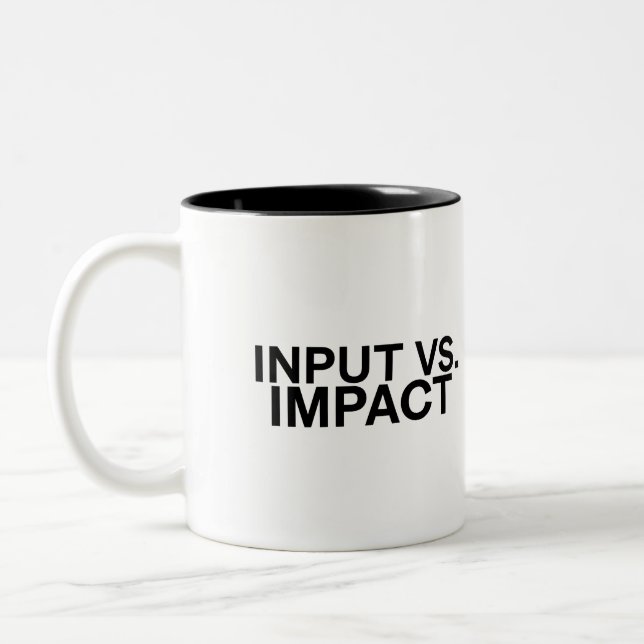 Taza Bicolor Input vs. Impact Large Minimalist (Izquierda)
