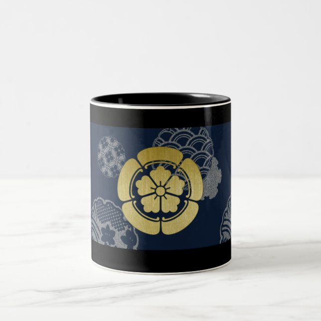 Taza Bicolor JAPAN SYOUGUN KAMON KANJI TENKAFUBU! Odaマグカップ (Centro)